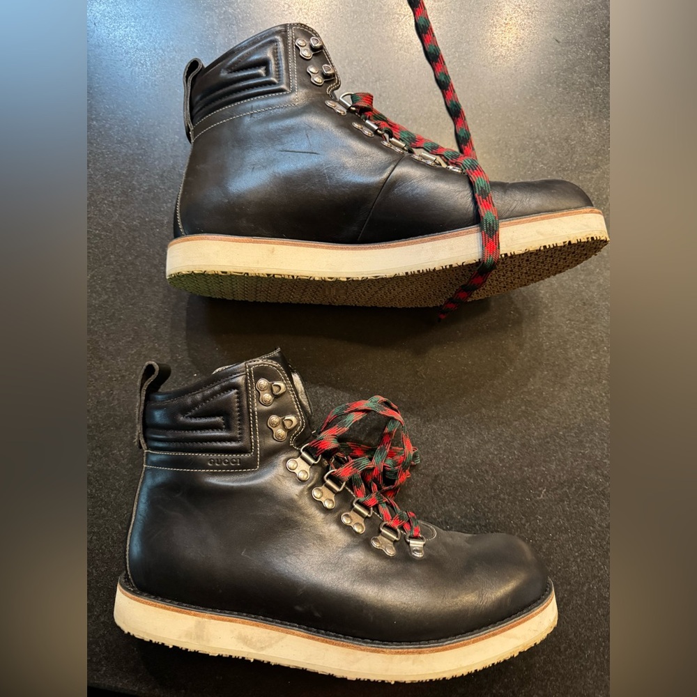 Men’s Gucci hiking boots